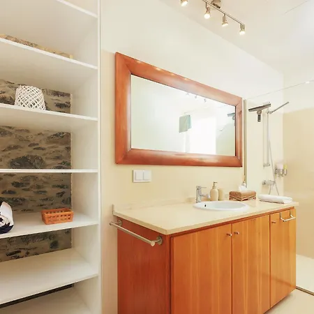 בית נופש Old Town House By Real Vision