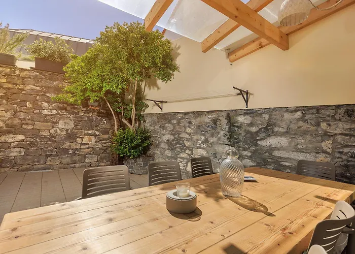 Old Town House By Real Vision 펜션