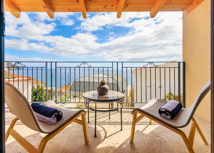 펜션 Old Town House By Real Vision 푼샬